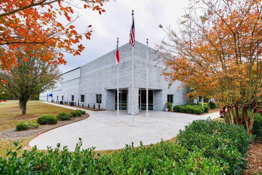More Photos Of 5100 Rex McLeod Dr, Sanford Manufacturing For Sale