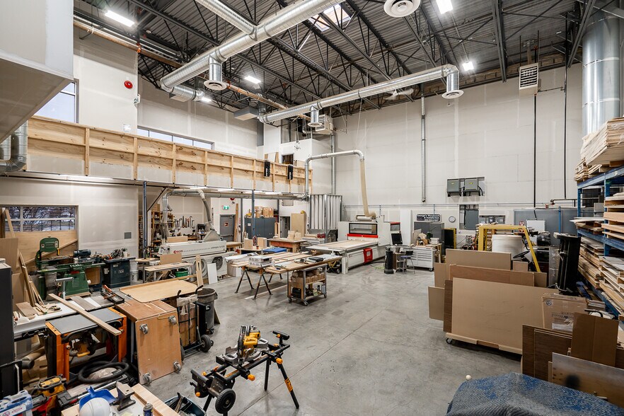 More Photos Of 7252 River Pl, Mission Warehouse For Sale