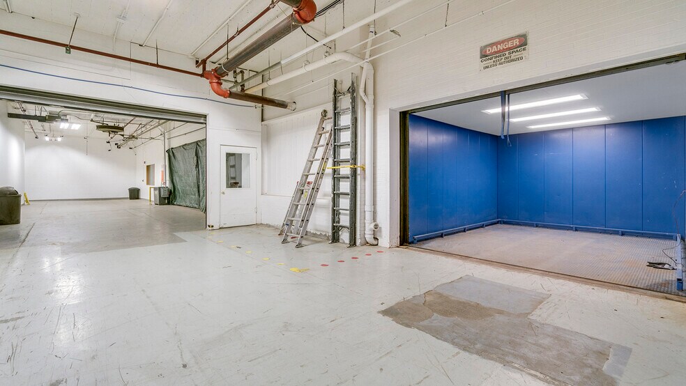 More Photos Of 101 N Washington St, Hanover Warehouse For Sale