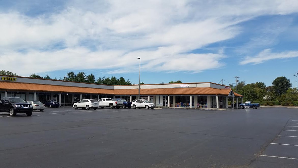 More Photos Of 2354 Highway 41 S, Greenbrier Storefront Retail Office For Sale