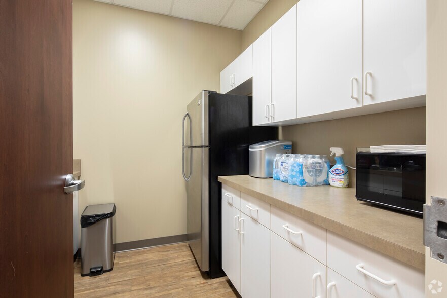 More Photos Of 1500 19th St S, Birmingham Medical For Sale