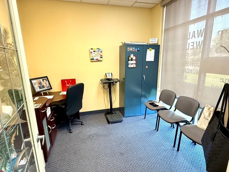 More Photos Of 5212 48 St, Red Deer Office For Sale