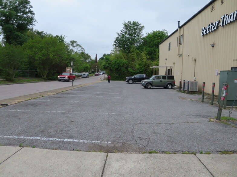 More Photos Of 871 S Cooper St, Memphis Light Distribution For Sale