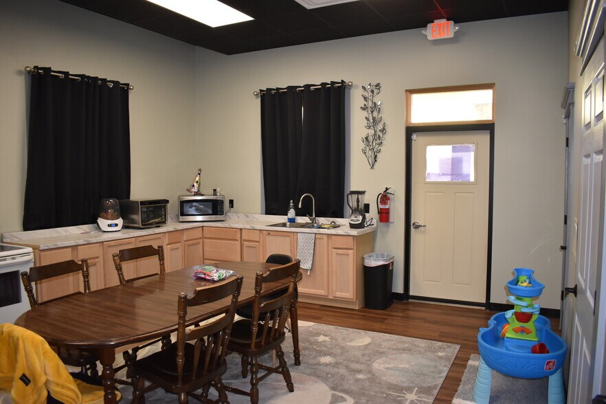 More Photos Of 520 Lew Dewitt Blvd, Waynesboro Medical For Lease