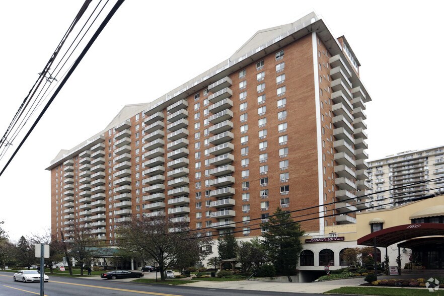 Primary Photo Of 170 Prospect Ave, Hackensack Apartments For Lease