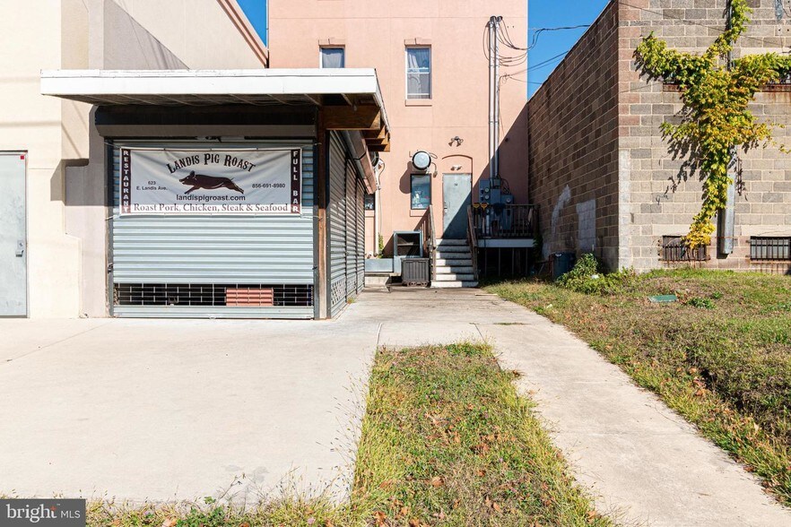More Photos Of 619-623 E Landis Ave, Vineland Restaurant For Sale