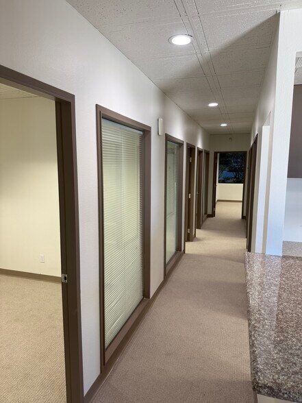 More Photos Of 23191-23193 La Cadena Dr, Laguna Hills Office For Sale