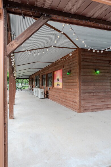 More Photos Of 15188 Highway 82, Tahlequah Storefront Retail Office For Sale