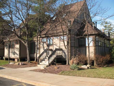 More Photos Of 150 N Miller Rd, Akron Loft Creative Space For Lease