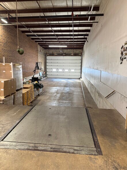 More Photos Of 740 Church Rd, Elgin Manufacturing For Sale