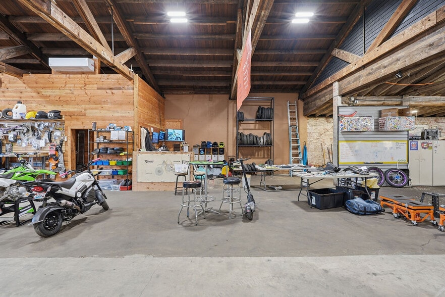 More Photos Of 1517 E Sprague Ave, Spokane Storefront Retail Office For Sale