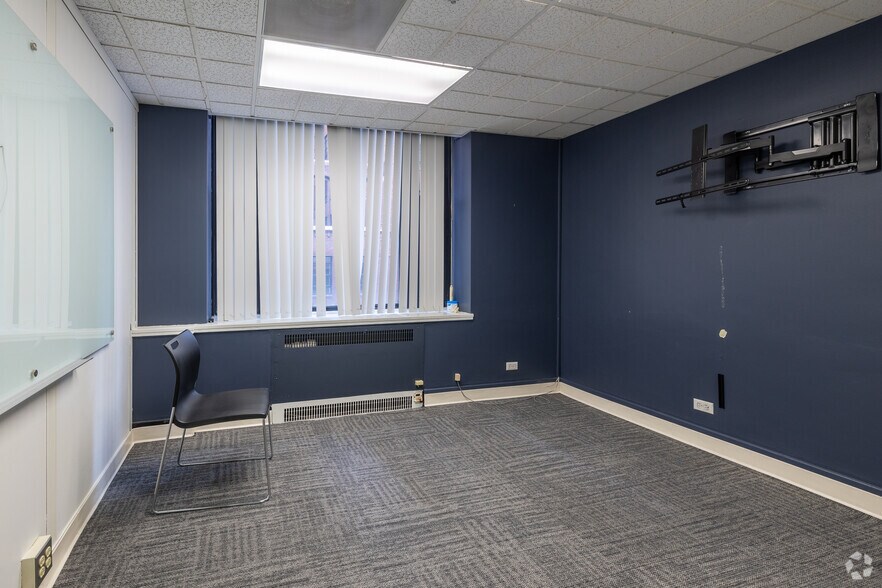 More Photos Of 61 Batterymarch St, Boston Office For Sale