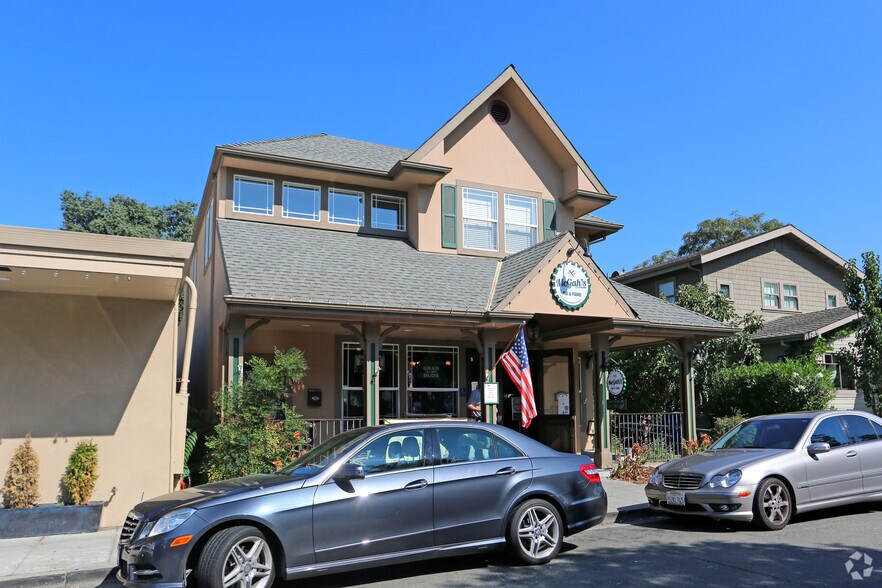 More Photos Of 148 E Prospect Ave, Danville Restaurant For Lease