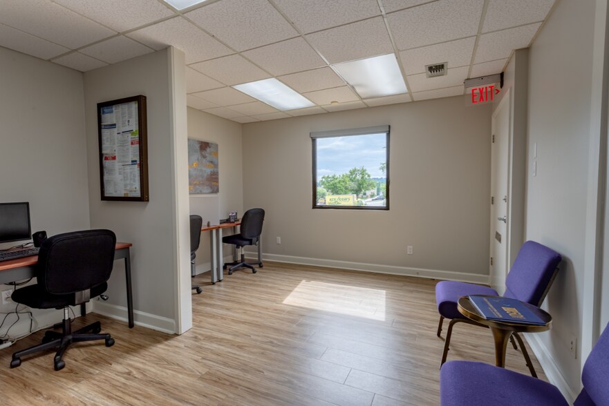 More Photos Of 2024 Arkansas Valley Dr, Little Rock Office For Sale