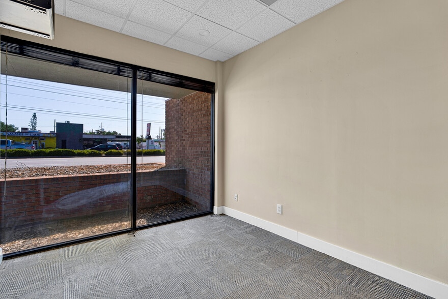 More Photos Of 5666 Seminole Blvd, Seminole Office For Sale