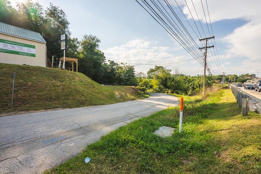 More Photos Of 690 N Franklin St, Christiansburg Office For Sale