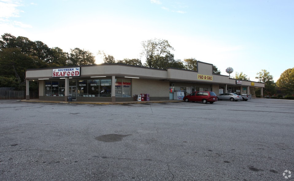 More Photos Of 2611 Lawrenceville Hwy, Decatur Unknown For Lease