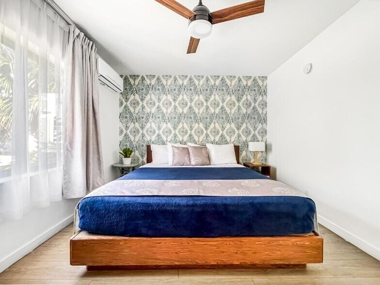 More Photos Of 315 Arthur St, Hollywood Hotel For Sale