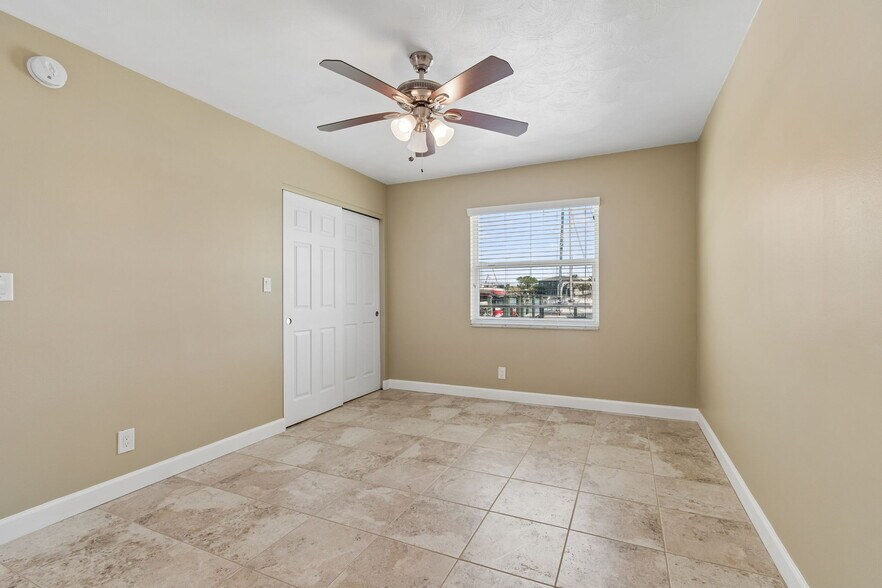 More Photos Of 2307 Bay Blvd, Indian Rocks Beach Apartments For Sale