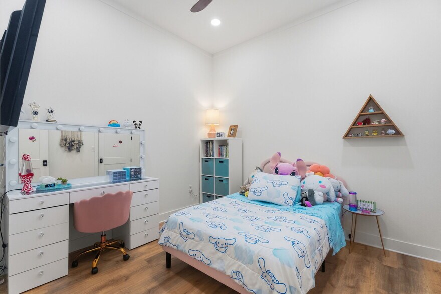 More Photos Of 103 W Duval St, Troup Freestanding For Sale