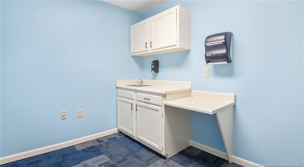 More Photos Of 1207 Walter Reed Rd, Fayetteville Medical For Lease