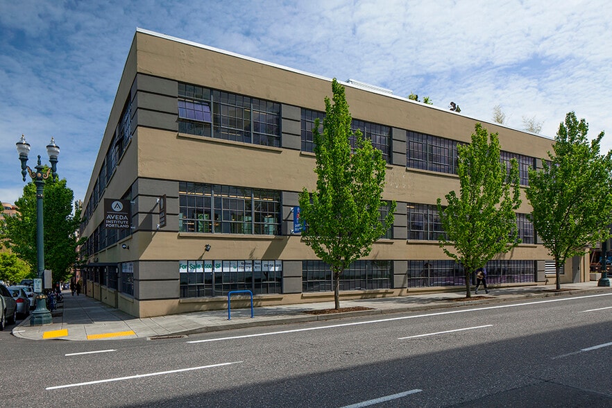 More Photos Of 1322-1336 NW Flanders St, Portland Office For Lease