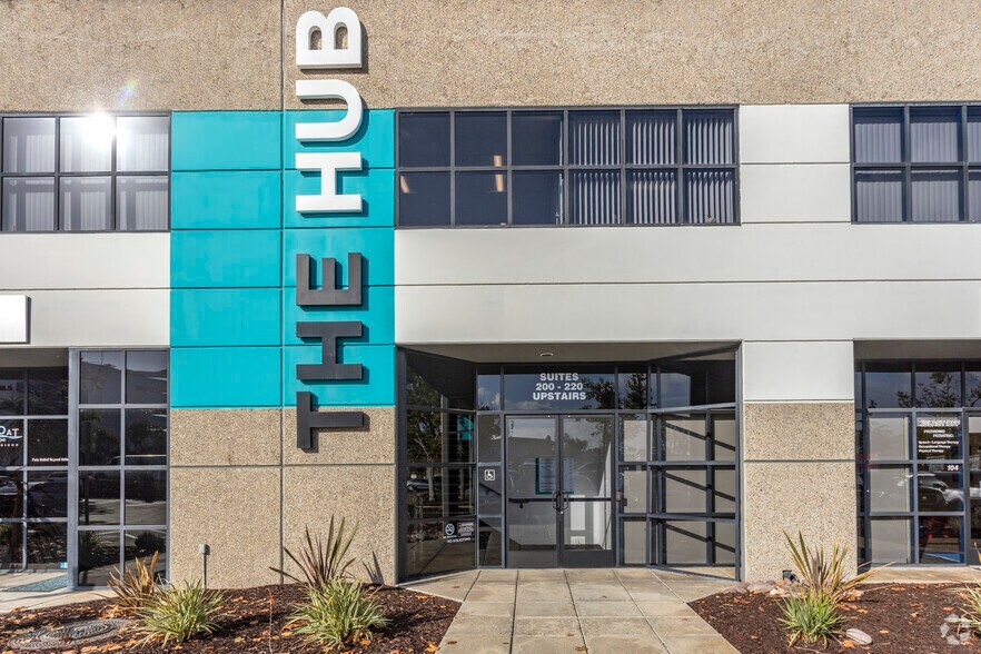 More Photos Of 9520 Padgett St, San Diego Light Manufacturing For Lease