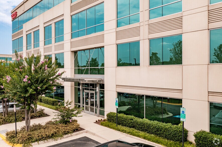 More Photos Of 20130 Lakeview Center Pl, Ashburn Coworking Space