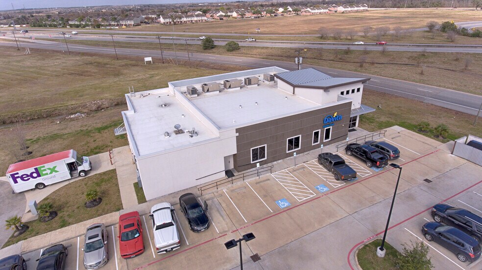 More Photos Of 7236 Medical Center Dr, Texas City Medical For Lease