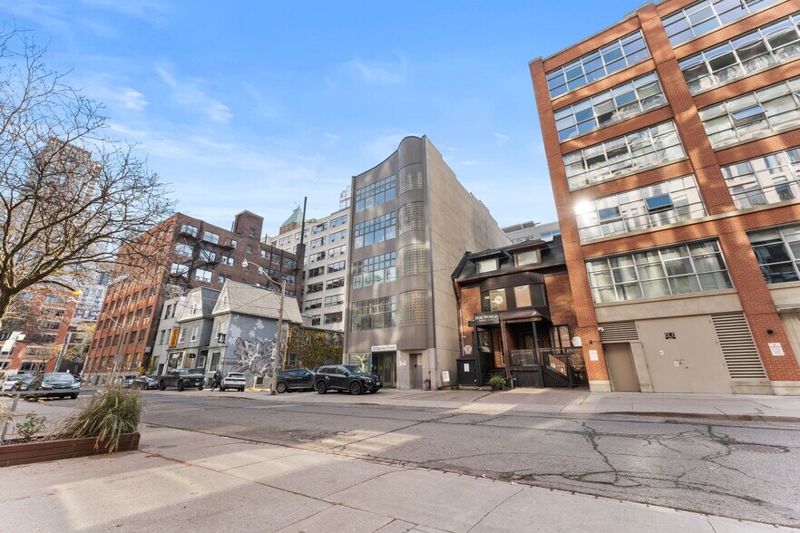 More Photos Of 21 Camden St, Toronto Office For Sale
