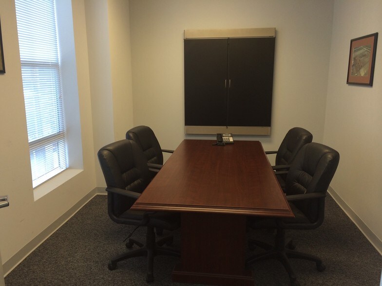 More Photos Of 21155 Whitfield Pl, Sterling Loft Creative Space For Sale