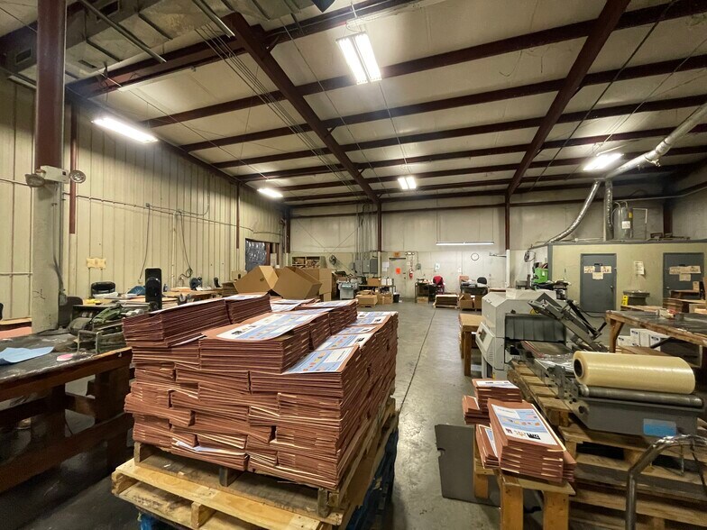More Photos Of 1100 Chandler St, Montgomery Industrial For Lease