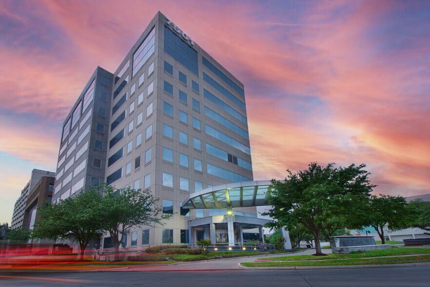 More Photos Of 7501 Fannin St, Houston Medical For Lease