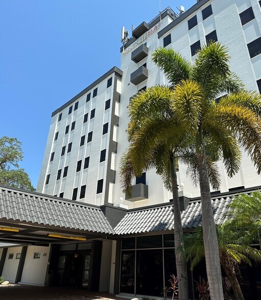 More Photos Of 4700-4708 N Habana Ave, Tampa Medical For Lease