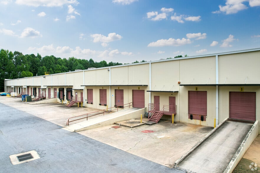 More Photos Of 3645 Southside Industrial Pky, Atlanta Warehouse For Lease