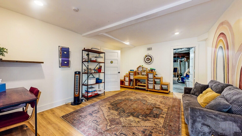 More Photos Of 3232 Memorial Dr, Decatur Office For Sale