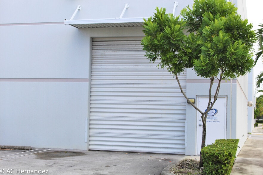 More Photos Of 1325 NW 98th Ct, Doral Warehouse For Sale