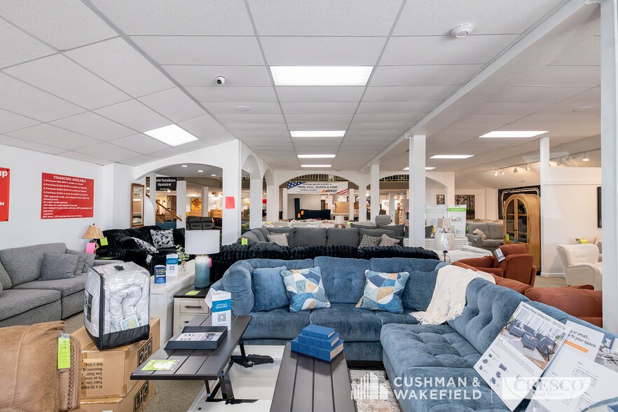 More Photos Of 10414 Ravenna Rd, Twinsburg Freestanding For Sale