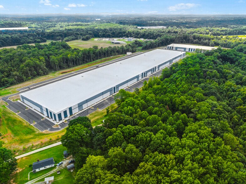 More Photos Of 721 Andrews St, Salisbury Unknown For Lease