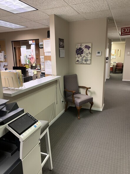 More Photos Of 356-358 Veterans Memorial Hwy, Commack Medical For Lease