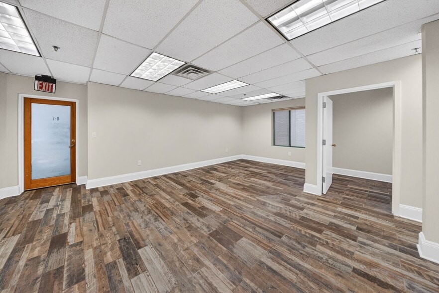 More Photos Of 2141 Wisconsin Ave NW, Washington Apartments For Sale