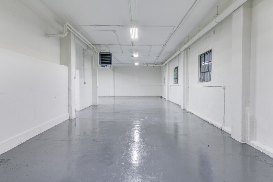More Photos Of 46-48 Lafayette Ave, New Rochelle Warehouse For Lease