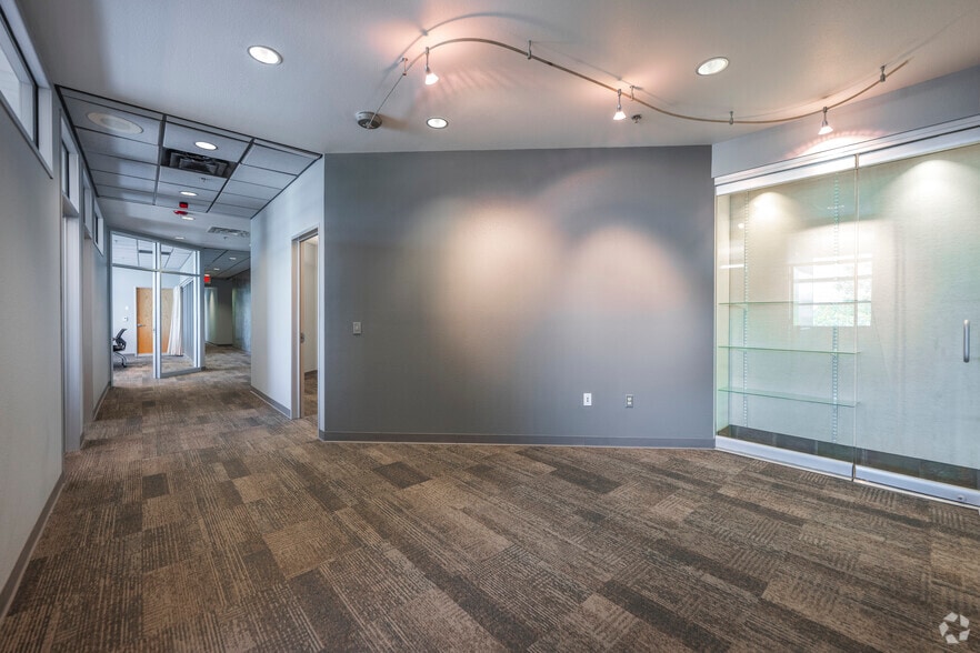 More Photos Of 4900 Lang Ave NE, Albuquerque Office For Lease