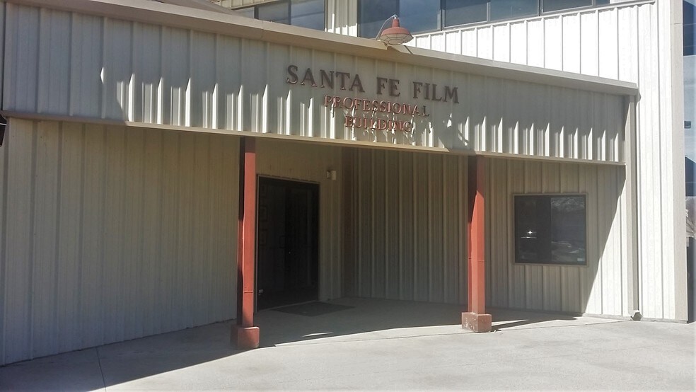 More Photos Of 2350 Fox Rd, Santa Fe Warehouse For Lease