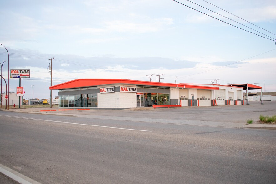 More Photos Of , Lethbridge General Retail For Sale