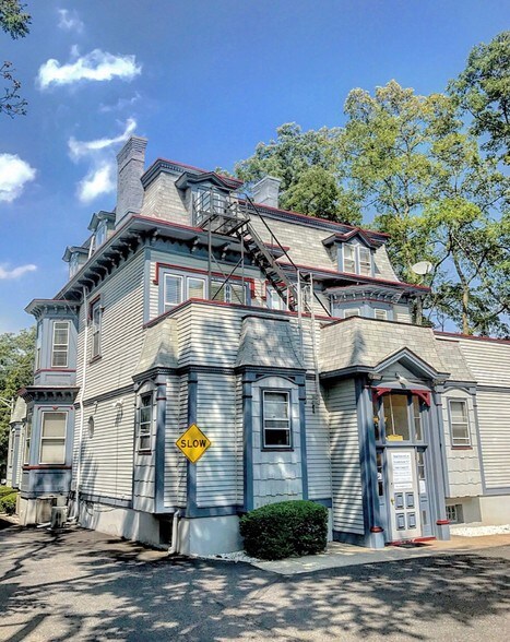 More Photos Of 50 Northfield Ave, West Orange Office For Lease