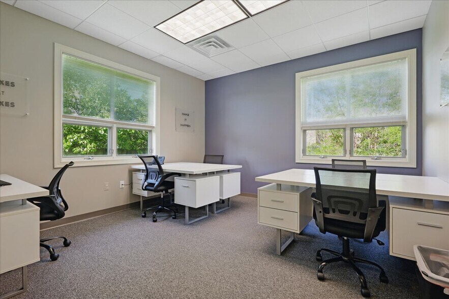 More Photos Of 2545 N Opdyke Rd, Auburn Hills Medical For Sale