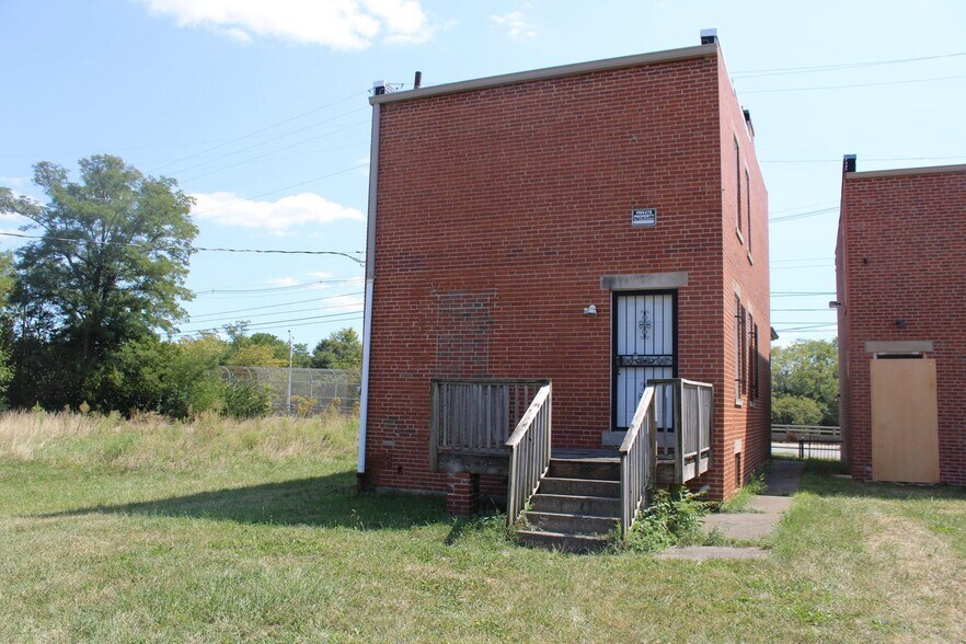 More Photos Of 1227 Cleveland Ave, Columbus Office Residential For Sale