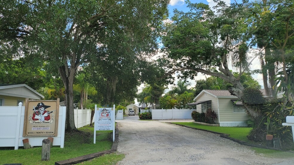 More Photos Of 1800 Kofresi Ct, Ruskin Hotel For Sale