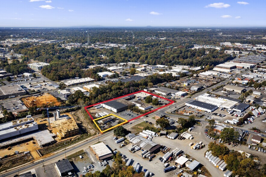 More Photos Of 227 Atando Ave, Charlotte Manufacturing For Lease